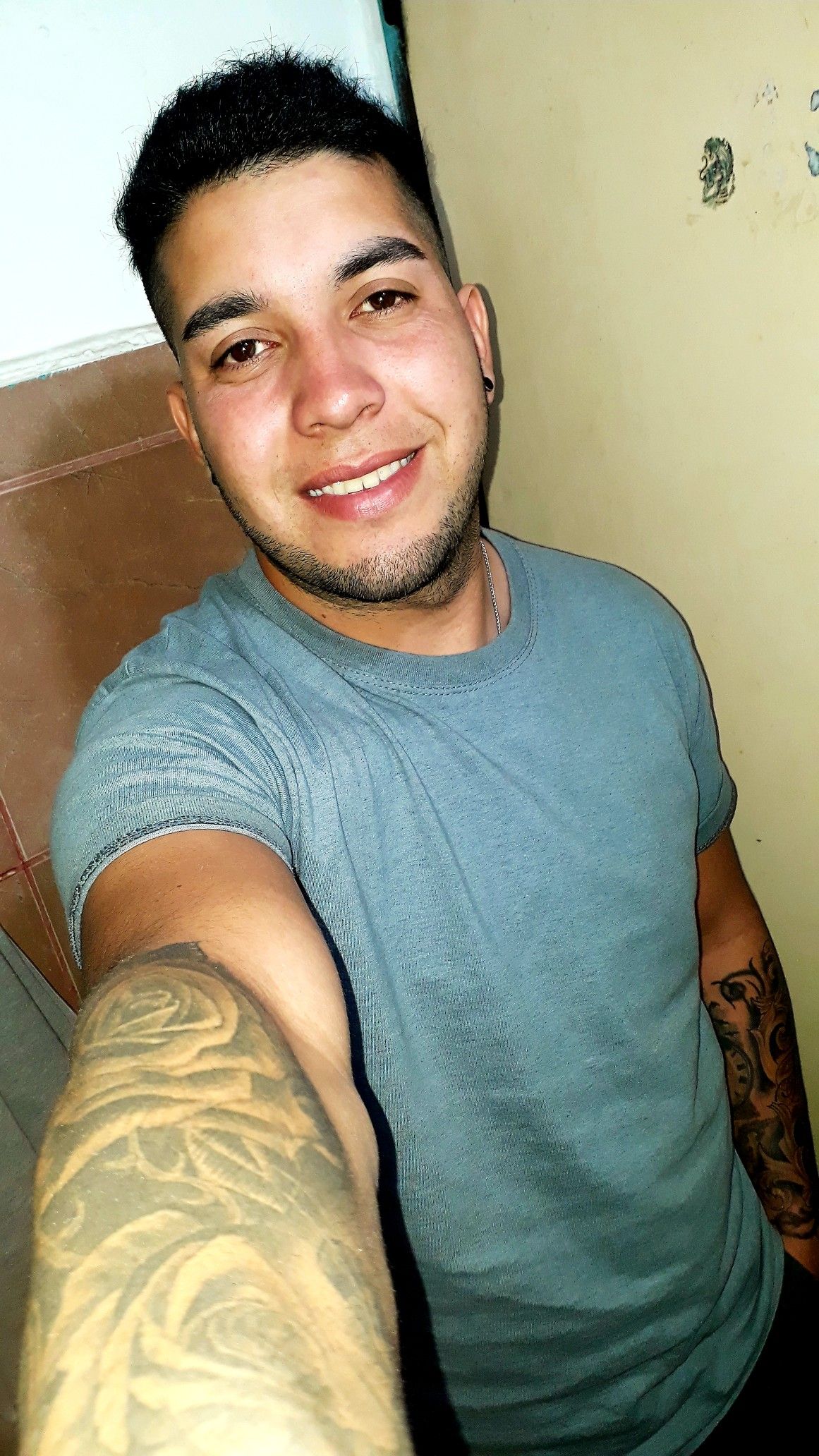 <em><strong>David R.</strong></em>